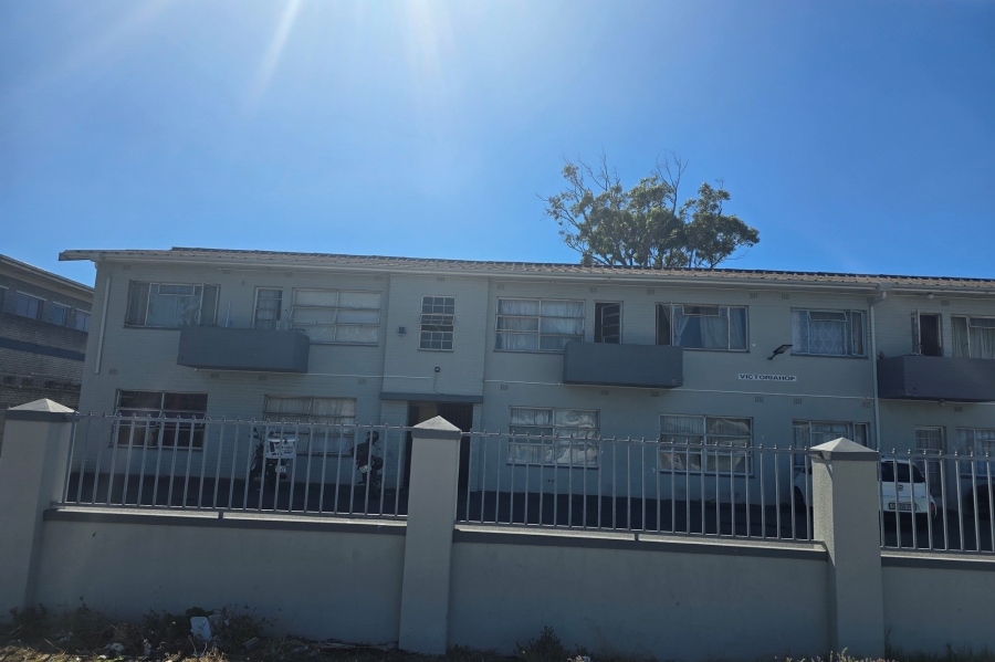 1 Bedroom Property for Sale in Oakdene Western Cape